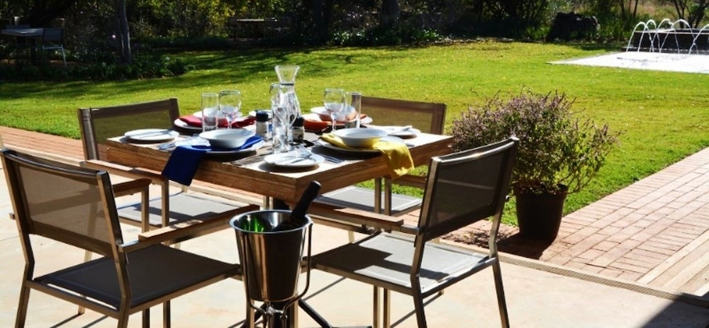 Esther's Country Lodge,Hekpoort>>Hartbeespoort,3 star