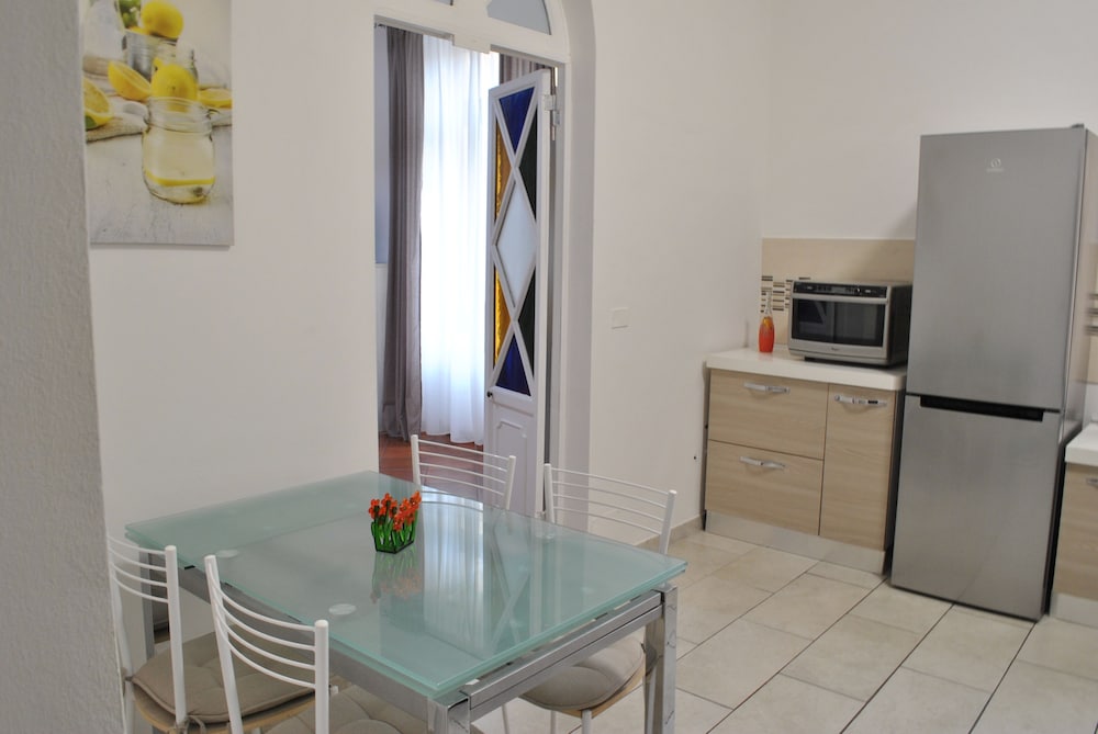 il giardino dei limoni room and apartments