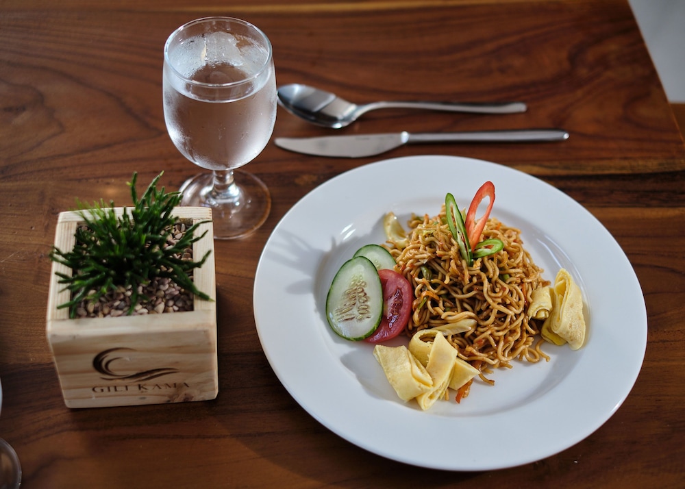 gili kama hotel and villa