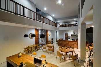 gili kama hotel and villa