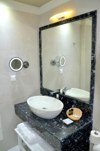 hotel zephyros