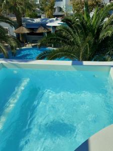 Hotel Zephyros,Megalochori>>Kamari,3 star