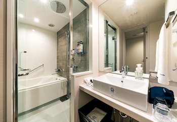 daiwa roynet hotel hakata reisen premier