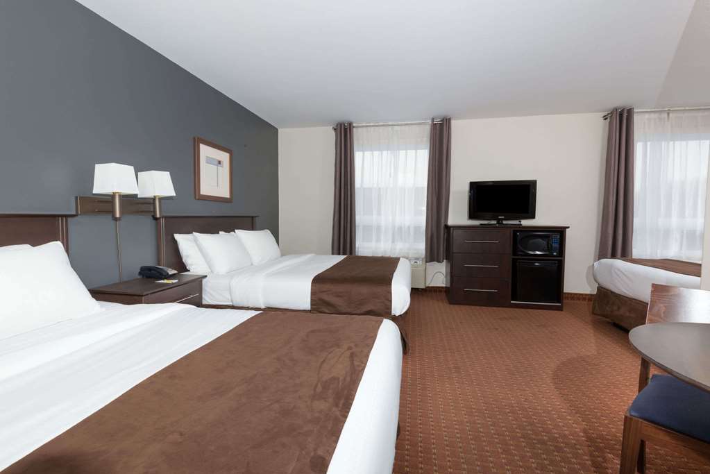 super 8 by wyndham quebec city