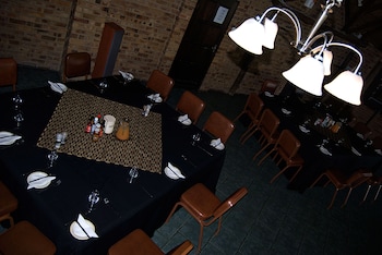 waterfront country lodge