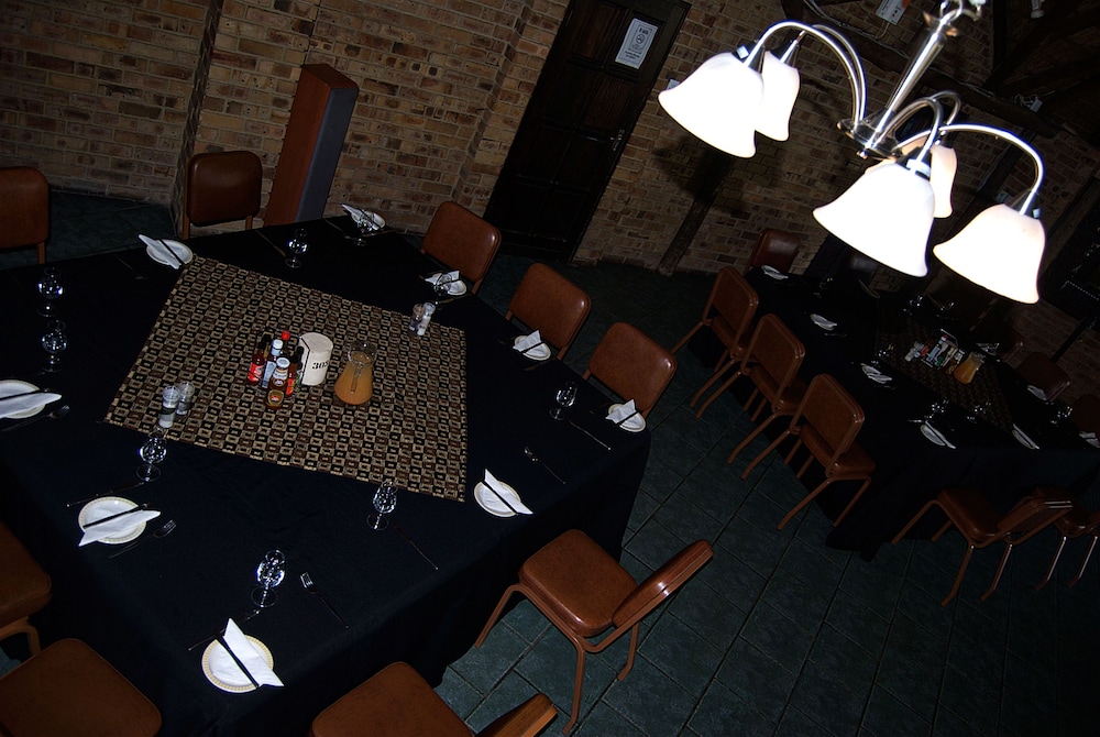 waterfront country lodge