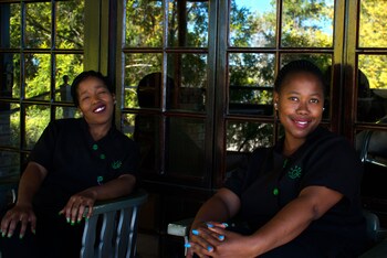 waterfront country lodge