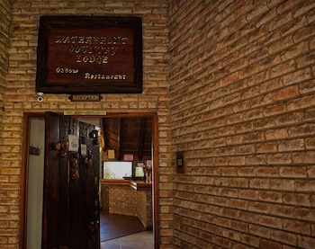 waterfront country lodge