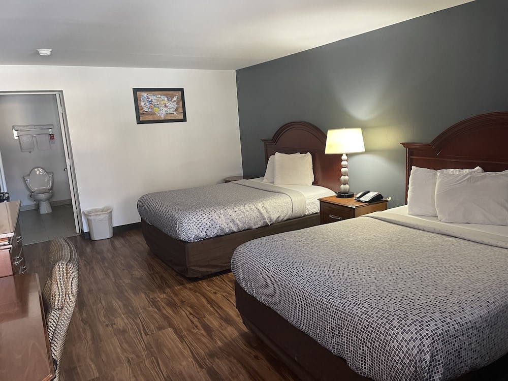 econo lodge jefferson hills hwy 51