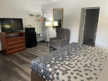 econo lodge jefferson hills hwy 51