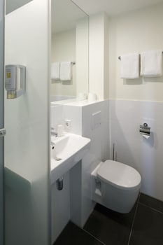 maxhotel amsterdam airport schiphol