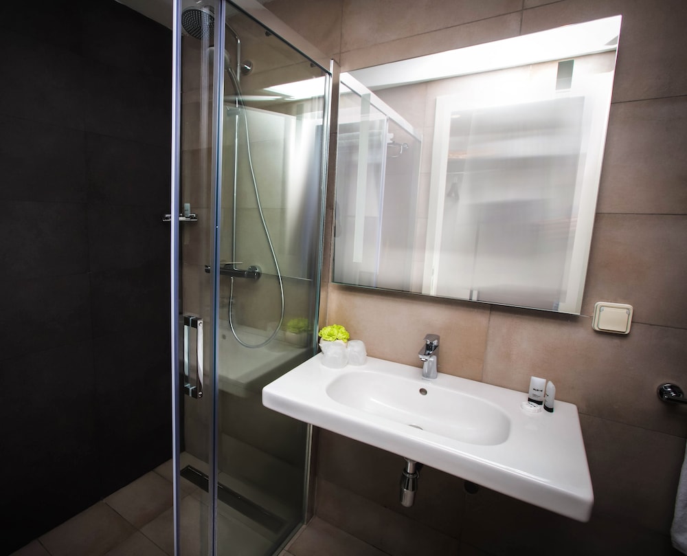 onomo hotel casablanca airport
