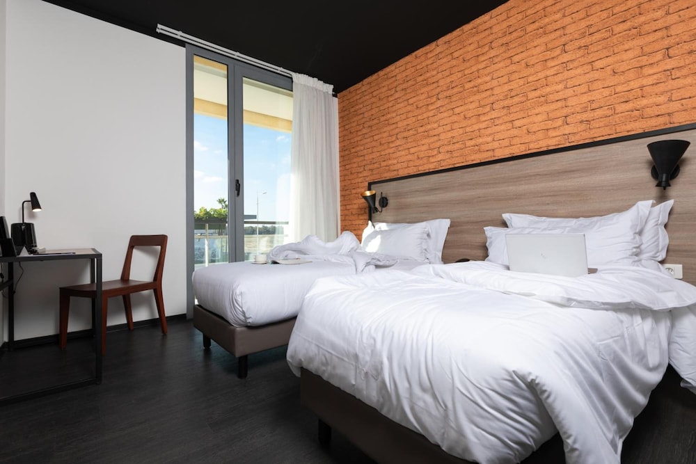 onomo hotel casablanca airport