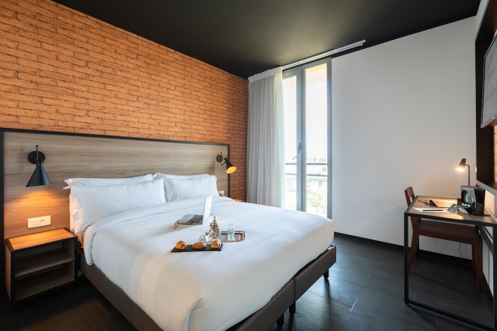 onomo hotel casablanca airport