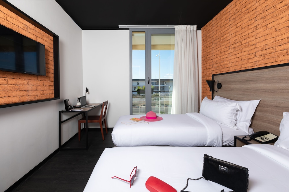 onomo hotel casablanca airport