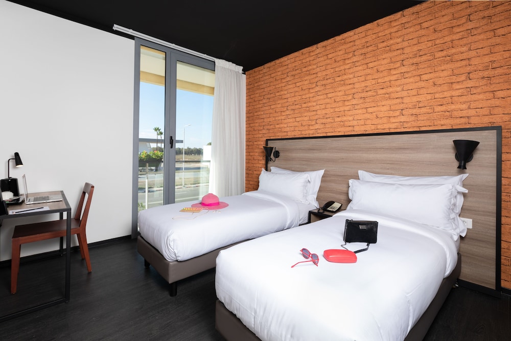 onomo hotel casablanca airport