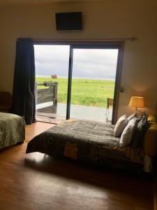 the cliffs seaside lodge