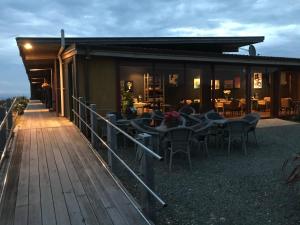 the cliffs seaside lodge