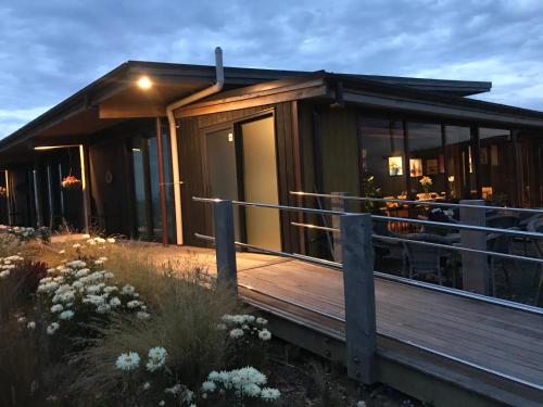 the cliffs seaside lodge