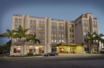 Wyvern Hotel, Ascend Hotel Collection,Charlotte County>>Charlotte,4 star