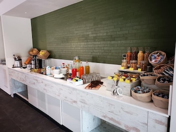 youmami lifestyle suite hotel