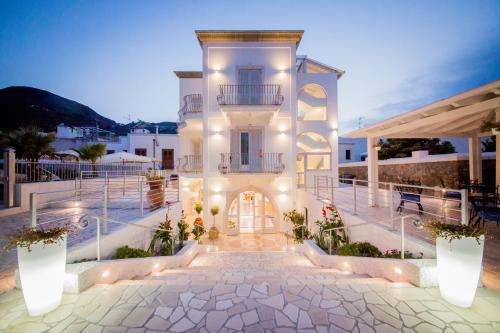 odysseus hotel