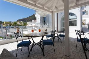 odysseus hotel