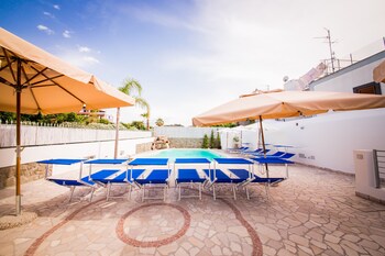 odysseus hotel
