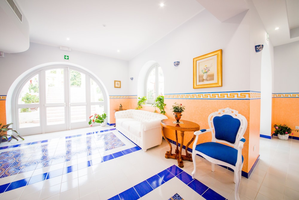 odysseus hotel