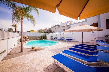 odysseus hotel