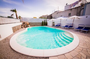 odysseus hotel