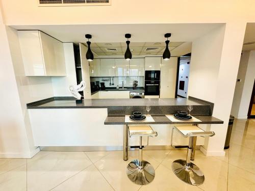 saxophone suites family only