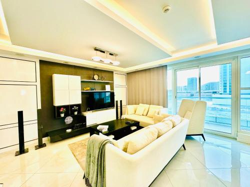 saxophone suites family only