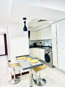 saxophone suites family only