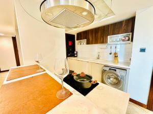 saxophone suites family only