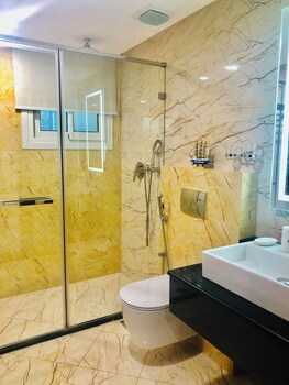 saxophone suites family only