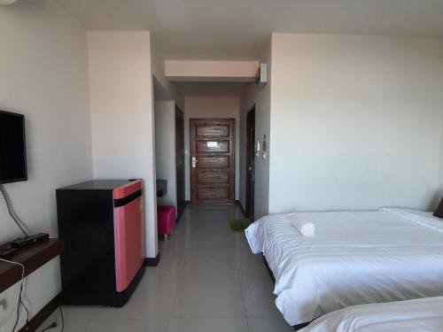 the rooms residence