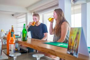 coral rock by bansei