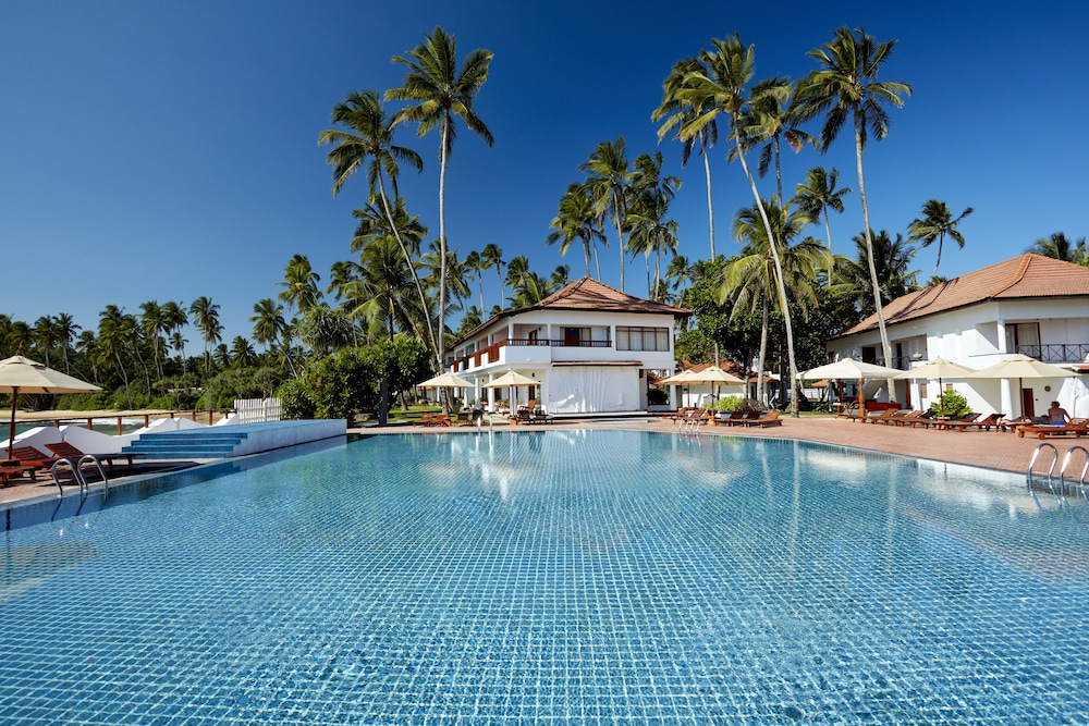Dickwella Resort And Spa,Batigama>>Baddegama,5 star