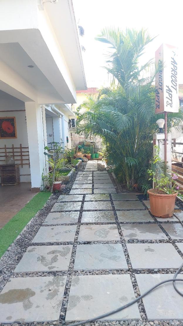 apricot service apartments