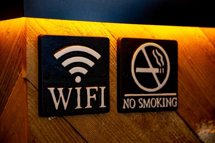 cafe and stay castana