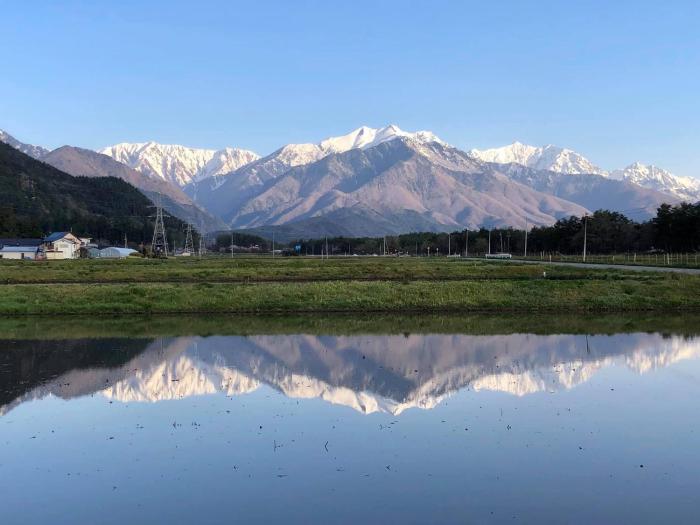 cafe and stay castana