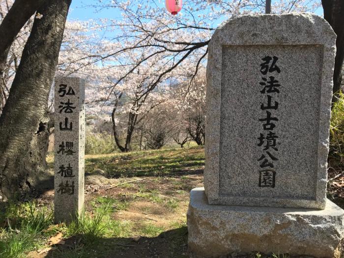 cafe and stay castana