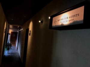 cafe and stay castana