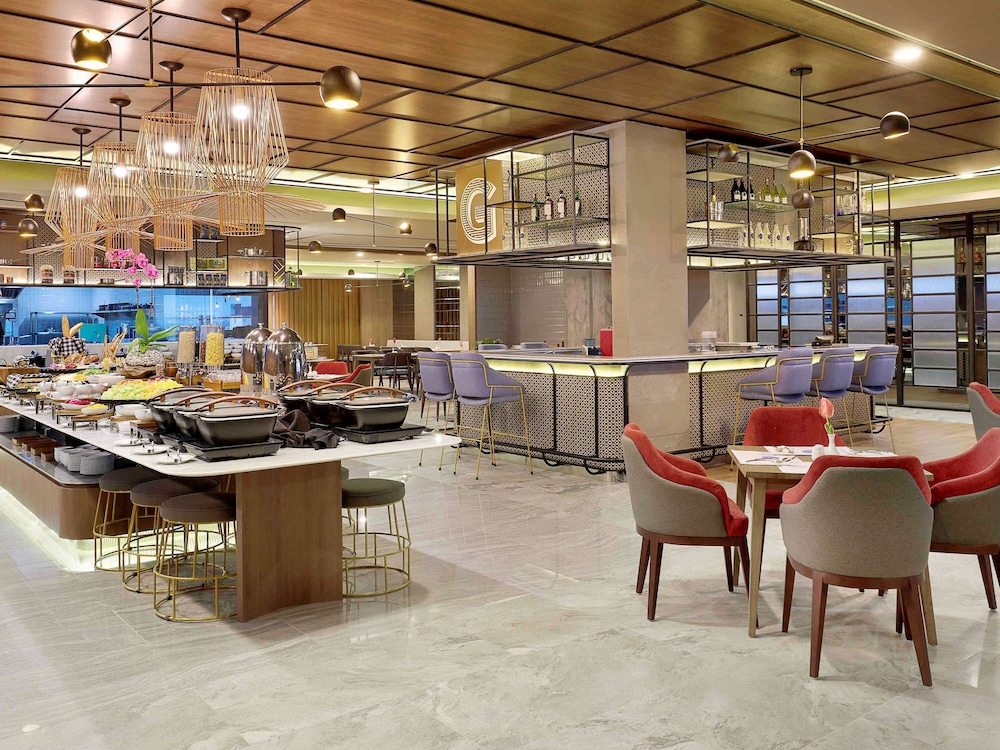 novotel suites yogyakarta malioboro