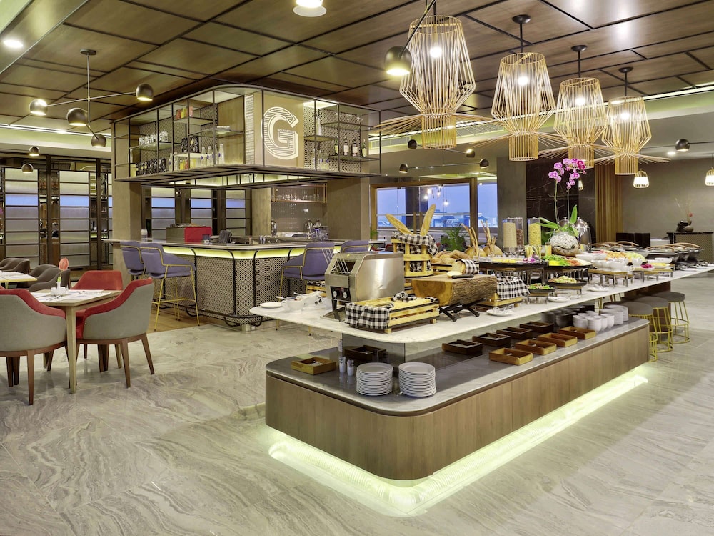 novotel suites yogyakarta malioboro