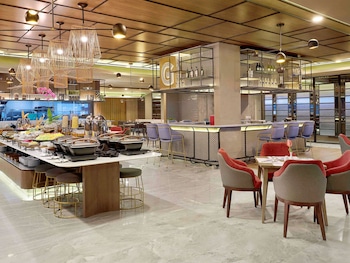novotel suites yogyakarta malioboro