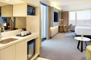 novotel suites yogyakarta malioboro