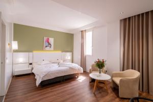 Yadis Ibn Khaldoun,Gammarth>>Bab Bhar,3 star