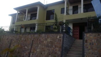 primebiz apartments